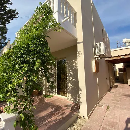Pensionat Moutallos Home