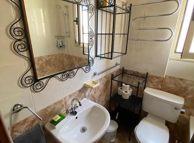 Moutallos Pensión Paphos