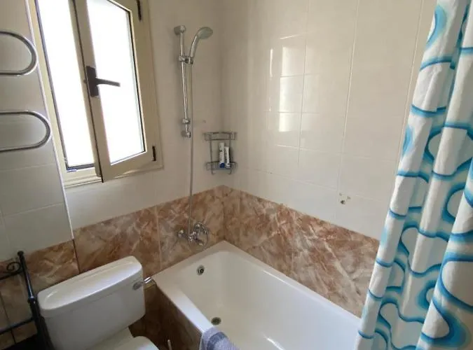 Moutallos Maison d'hôtes 2*