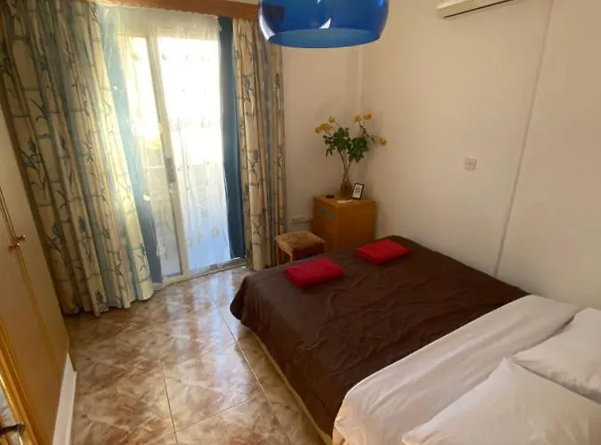 Moutallos Maison d'hôtes 2*